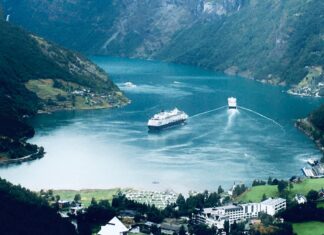 Die Vasco da Gama im Geiranger Fjord in Norwegen